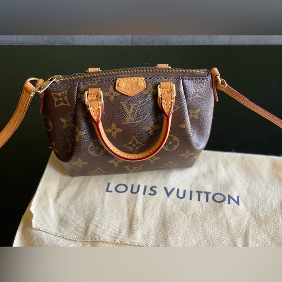 Louis Vuitton Turenne NANO - Picture 2 of 13